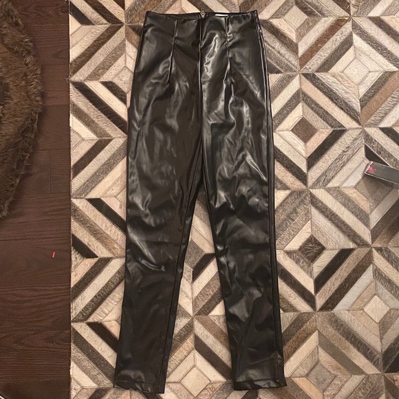 PRINCESS POLLY LYRA FAUX LEATHER PANTS SIZE 2 - Picture 2 of 4